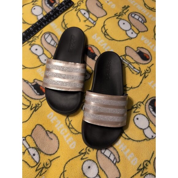 adidas Adilette Comfort Womens Size 5 Slides Sandals B75679 - Picture 1 of 10